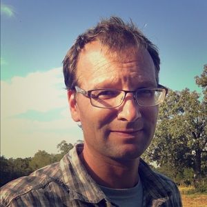 Meet your Posher, Lemuel